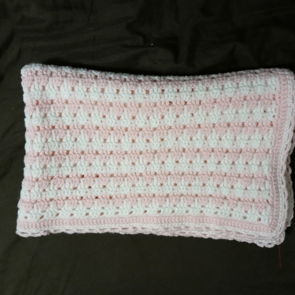 πTWO HANDMADE CROCHET THROW πΆ - Picture 7 of 16